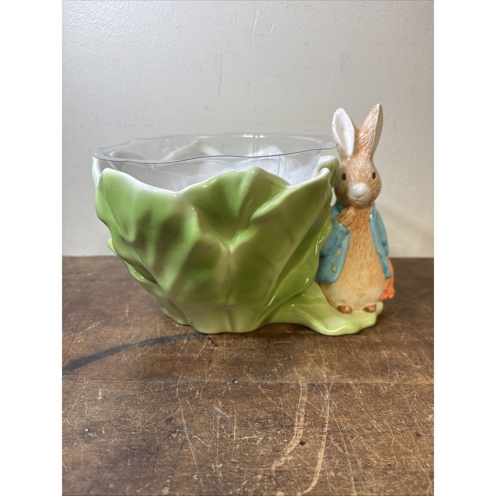 Beatrix Potter Peter Rabbit Green Cabbage Ceramic Vase Bowl Planter 1998 9"x 6"